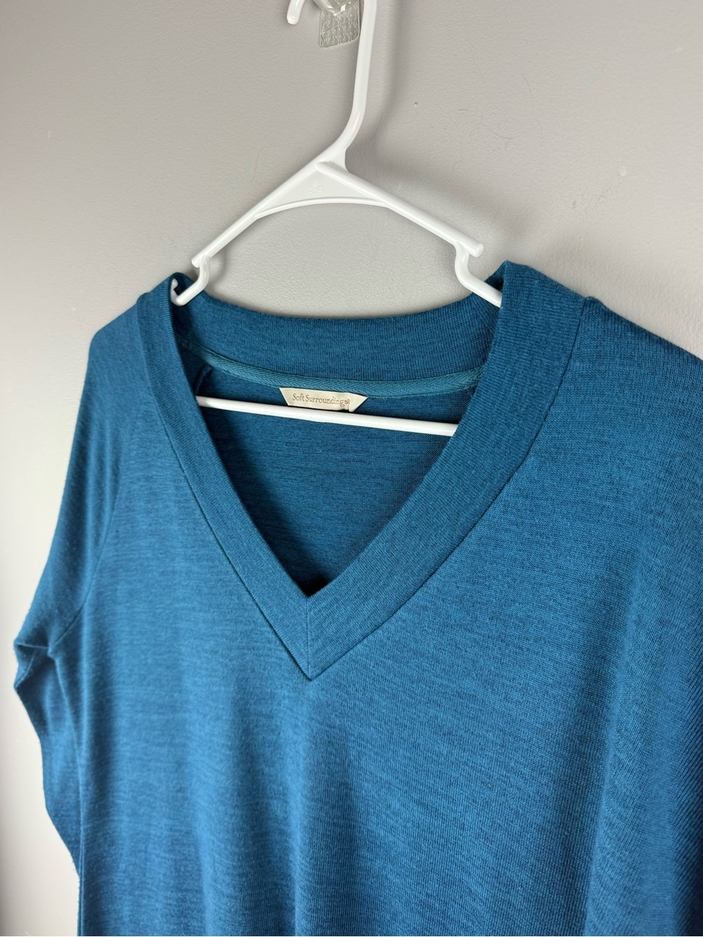 Soft Surroundings Madeline Long Sleeve Asymmetrical Drape Tunic Teal V Neck